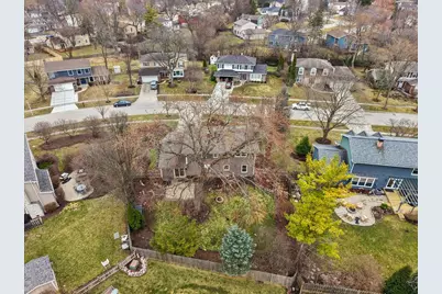 923 Mayfair Drive, Libertyville, IL 60048 - Photo 34