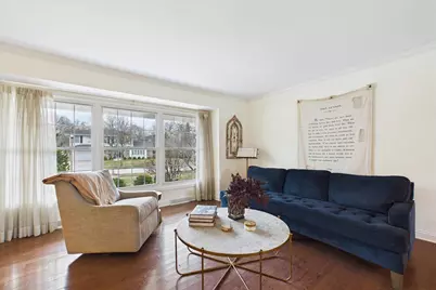 923 Mayfair Drive, Libertyville, IL 60048 - Photo 12