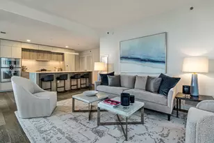 211 N Harbor Dr, Chicago, IL 60601 - Photo 4