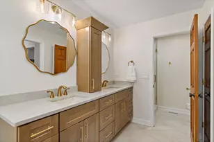 1548 Wood Creek Trail, Bartlett, IL 60103 - Photo 18