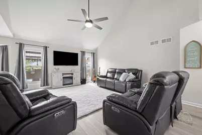 313 Carrie Court, North Aurora, IL 60542 - Photo 6