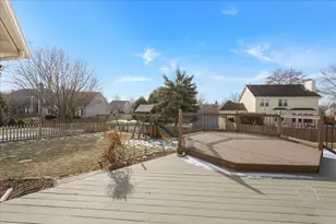 313 Carrie Ct, North Aurora, IL 60542 - Photo 26