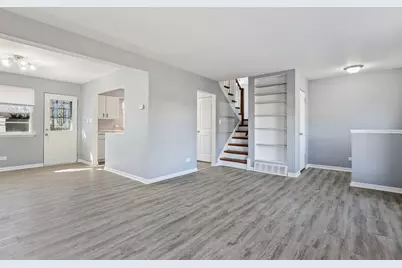 542 Winston Lane, Chicago Heights, IL 60411 - Photo 6