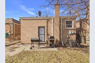 14235 S Wallace Avenue, Riverdale, IL 60827 - Photo 4