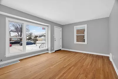 106 164th Street, Calumet City, IL 60409 - Photo 4