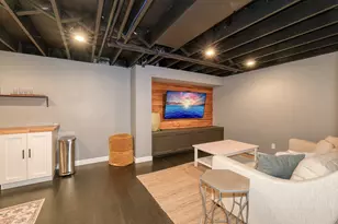 724 S Jefferson St, Batavia, IL 60510 - Photo 18