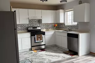 923 E Savannah Dr, Romeoville, IL 60446 - Photo 16