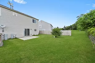 923 E Savannah Dr, Romeoville, IL 60446 - Photo 8