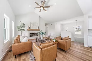 1696 Yorktown Dr, Bourbonnais, IL 60914 - Photo 6