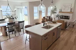 1696 Yorktown Dr, Bourbonnais, IL 60914 - Photo 8