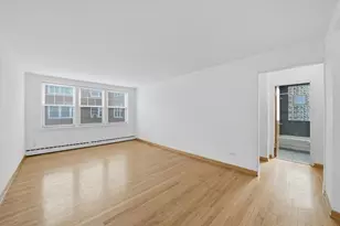 2429 W Farragut Ave, Chicago, IL 60625 - Photo 6