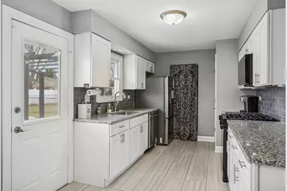 988 Cooper Court, Elk Grove Village, IL 60007 - Photo 10