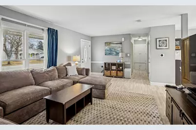 988 Cooper Court, Elk Grove Village, IL 60007 - Photo 8