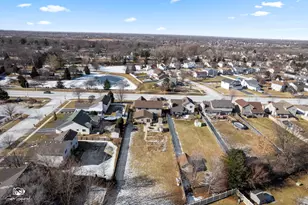 1064 N 129th Infantry Dr, Joliet, IL 60435 - Photo 56