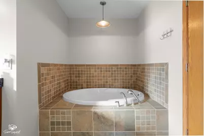 1064 N 129th Infantry Drive, Joliet, IL 60435 - Photo 24