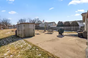 1064 N 129th Infantry Dr, Joliet, IL 60435 - Photo 44