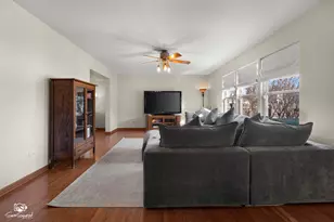 1064 N 129th Infantry Dr, Joliet, IL 60435 - Photo 14