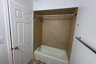 9850 Garden Ct, Schiller Park, IL 60176 - Photo 10