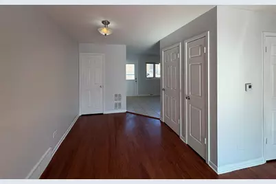 9850 Garden Court, Schiller Park, IL 60176 - Photo 4
