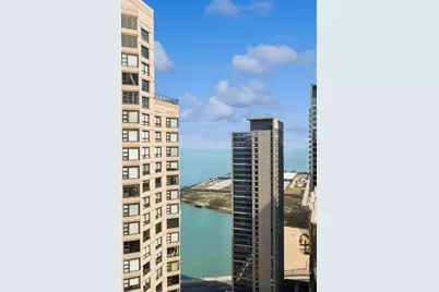 400 E Ohio Street #4303, Chicago, IL 60611 - Photo 2