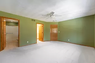 160 Nelson Pkwy, Cherry Valley, IL 61016 - Photo 12