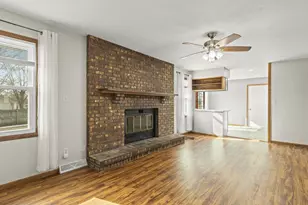 4361 Pfister Ln, Roscoe, IL 61073 - Photo 6