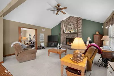 735 Meadow Wood Drive, Joliet, IL 60431 - Photo 18