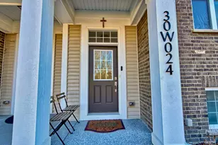 30W024 Brayman Ct, Warrenville, IL 60563 - Photo 4