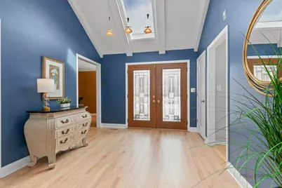 5 Whitby Circle, Lincolnshire, IL 60069 - Photo 2