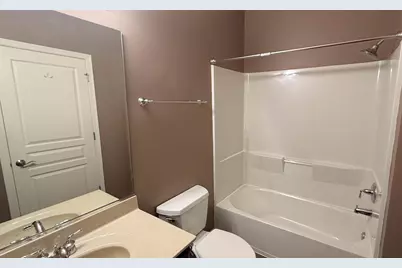 2250 Aurora Drive #24, Pingree Grove, IL 60140 - Photo 8