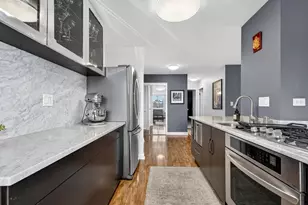 40 N Tower Rd, Oak Brook, IL 60523 - Photo 16