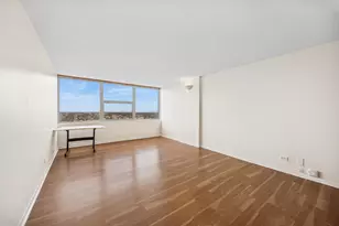 [Address not provided], Elmwood Park, IL 60707 - Photo 4