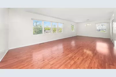 2747 Perry Road, Flossmoor, IL 60422 - Photo 2