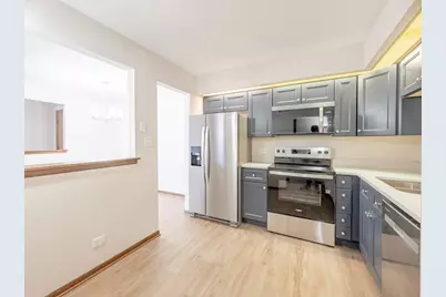 5840 W 104th Street #106, Oak Lawn, IL 60453 - Photo 4