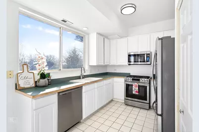 187 Eisenhower Drive, Oswego, IL 60543 - Photo 12