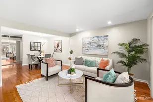 17 Sorrento Dr, Palos Heights, IL 60463 - Photo 2