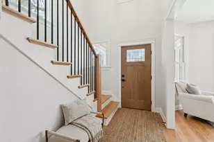 885 Geneva Rd, Saint Charles, IL 60174 - Photo 4