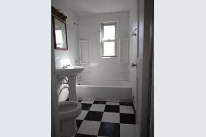 810 Sullivan Court, Crest Hill, IL 60403 - Photo 10