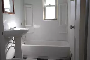 810 Sullivan Ct, Crest Hill, IL 60403 - Photo 10