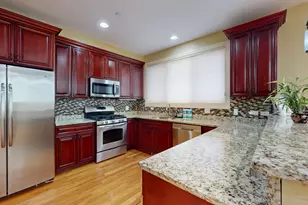 28 Legacy Ln, Wheeling, IL 60090 - Photo 6