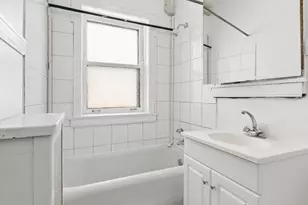 848 Hinman Ave, Evanston, IL 60202 - Photo 8