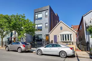 1631 S Carpenter St, Chicago, IL 60608 - Photo 2