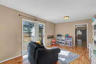 913 E 1st St, Gibson City, IL 60936 - Photo 22