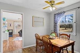 913 E 1st St, Gibson City, IL 60936 - Photo 18