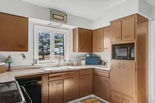 913 E 1st St, Gibson City, IL 60936 - Photo 14