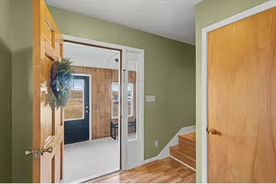 913 E 1st Street, Gibson City, IL 60936 - Photo 6