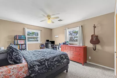 913 E 1st Street, Gibson City, IL 60936 - Photo 24