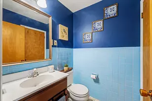 913 E 1st St, Gibson City, IL 60936 - Photo 22