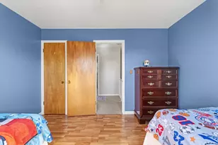 913 E 1st St, Gibson City, IL 60936 - Photo 28