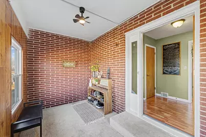 913 E 1st Street, Gibson City, IL 60936 - Photo 6